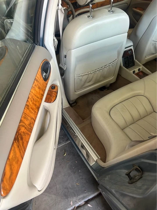 2003 Jaguar X308 XJ - Image 7 of 11