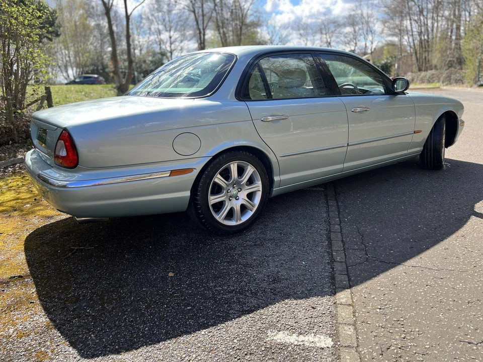 2003 Jaguar X308 XJ - Image 4 of 15