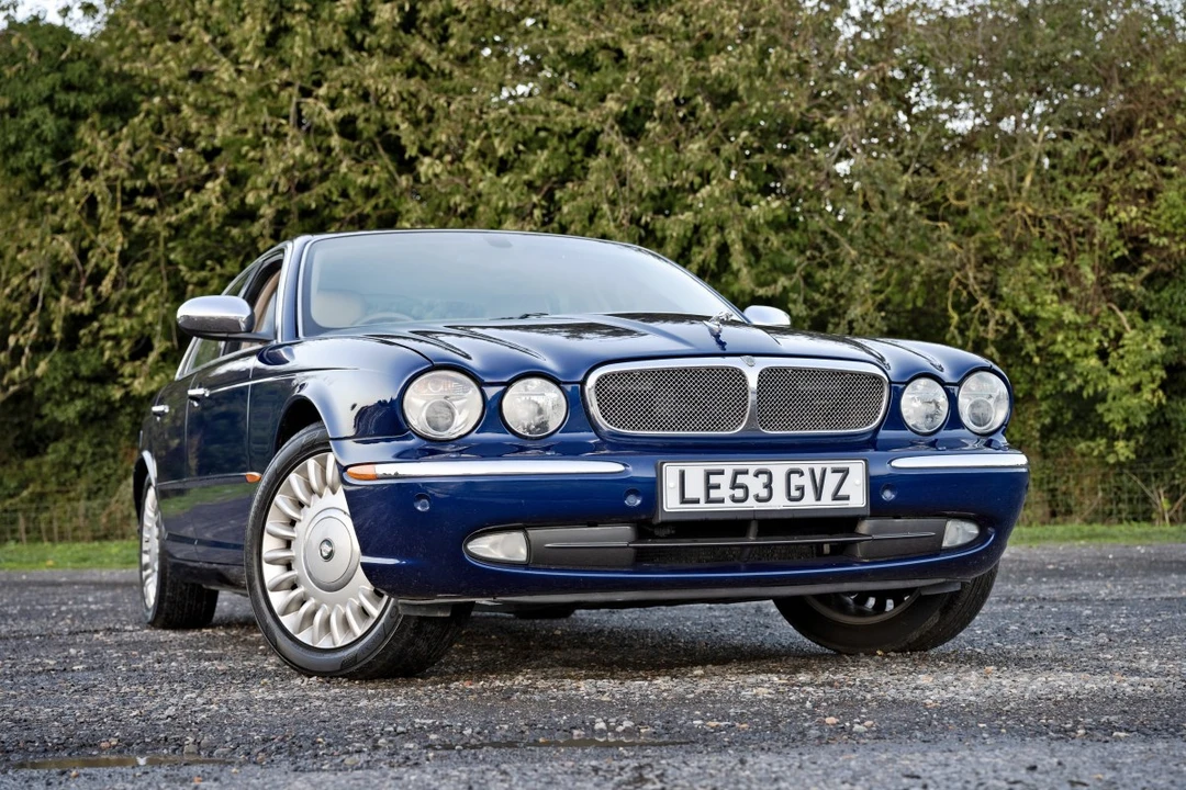 2003 Jaguar X308 XJ - Image 10 of 30