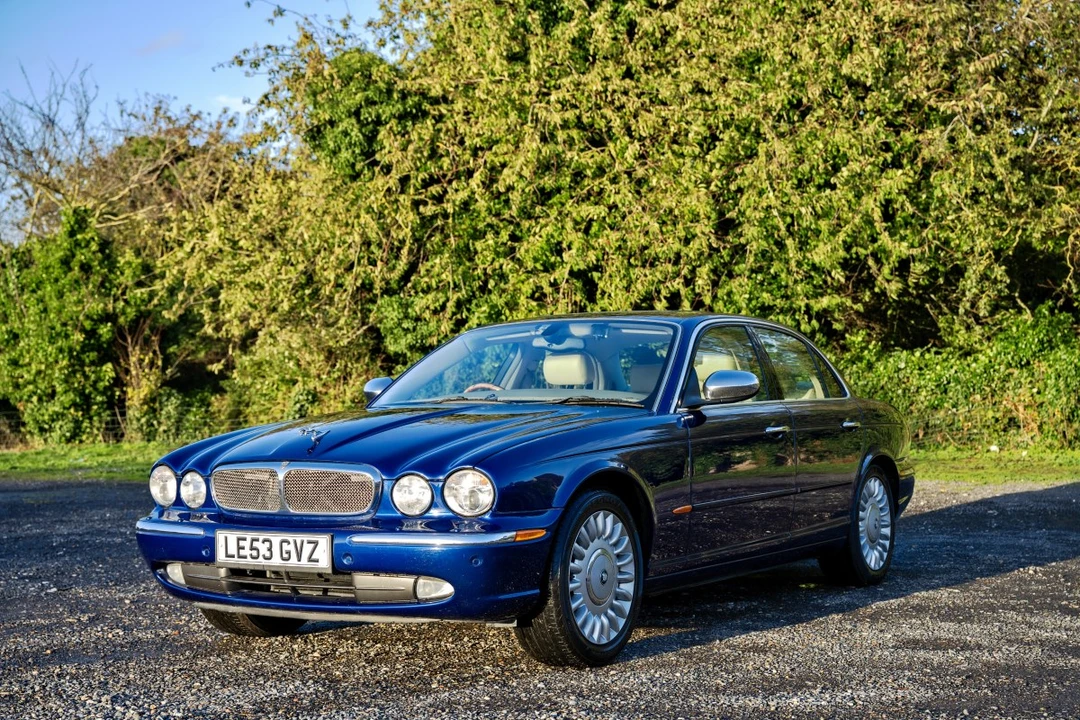 2003 Jaguar X308 XJ - Image 3 of 30