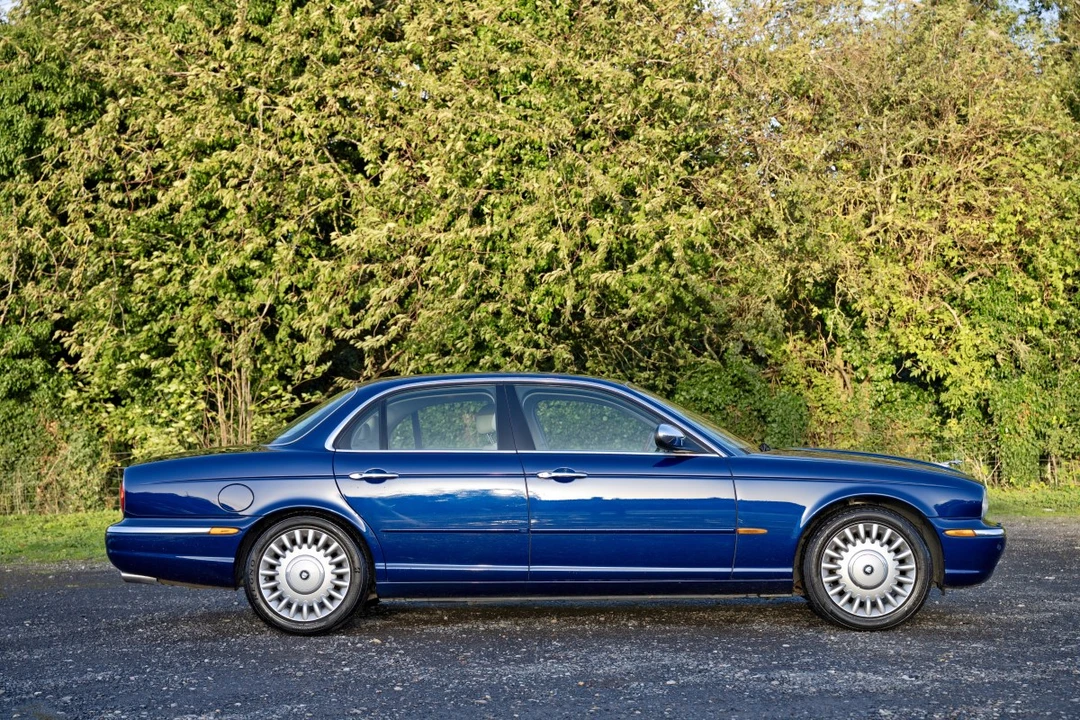 2003 Jaguar X308 XJ - Image 4 of 30