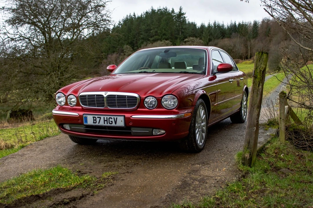2003 Jaguar X308 XJ - Image 4 of 30