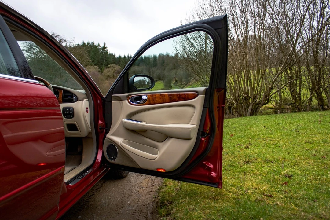 2003 Jaguar X308 XJ - Image 22 of 30