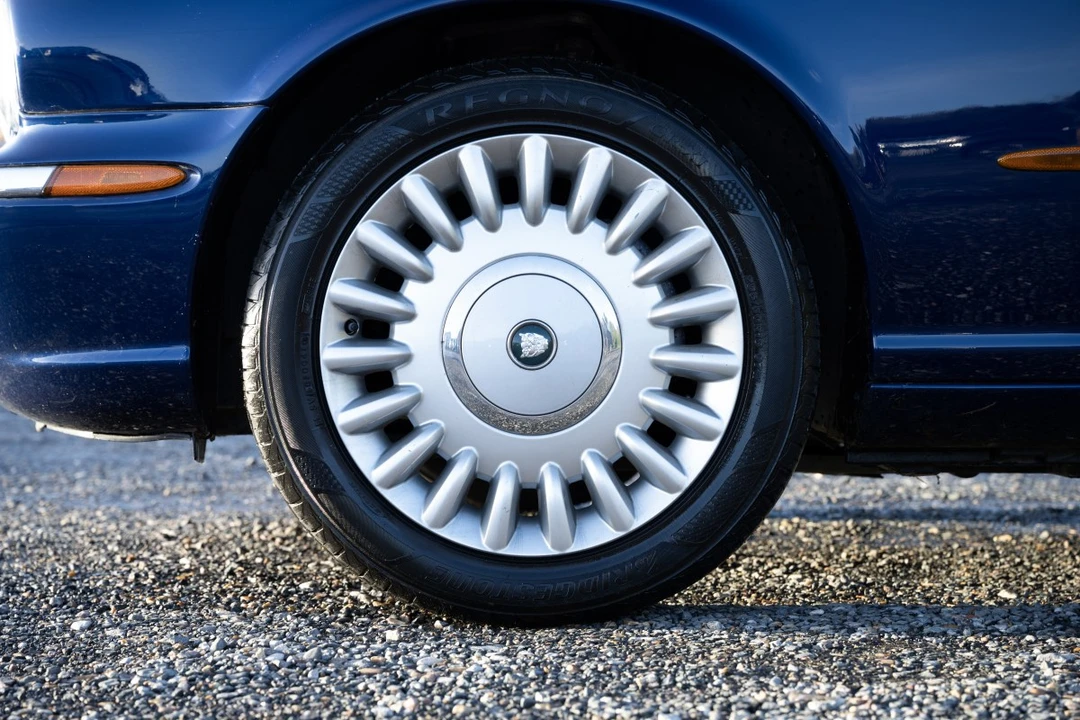 2003 Jaguar X308 XJ - Image 13 of 30