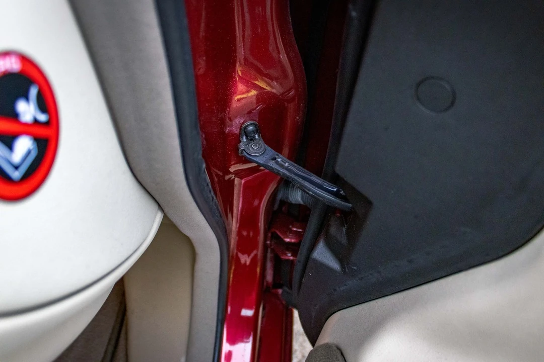 2003 Jaguar X308 XJ - Image 26 of 30