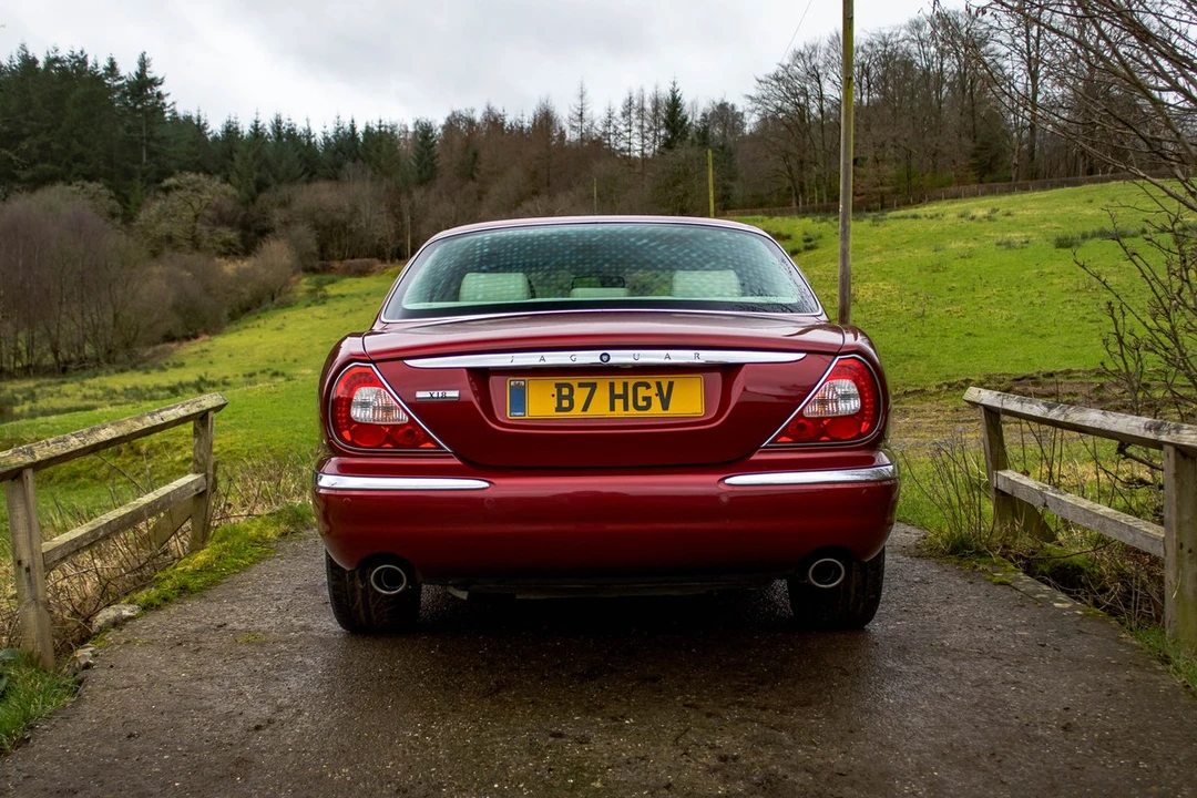 2003 Jaguar X308 XJ - Image 8 of 30