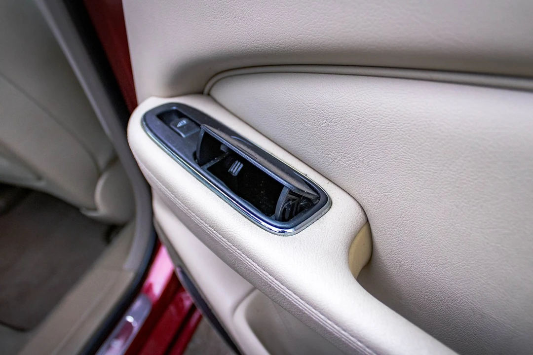 2003 Jaguar X308 XJ - Image 30 of 30