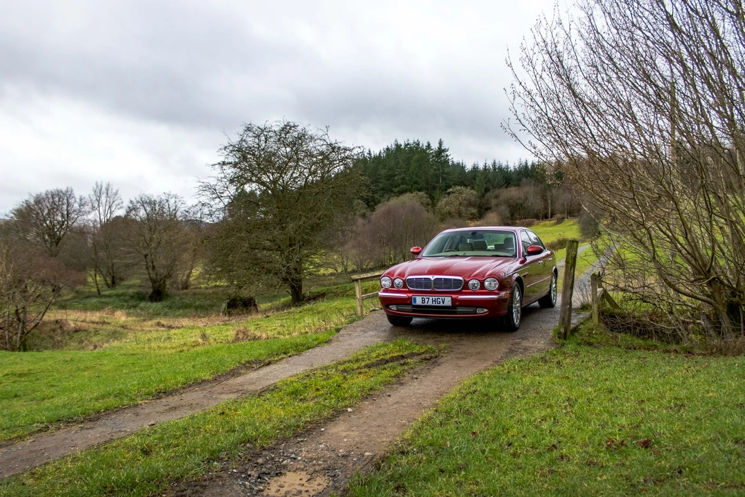 2003 Jaguar X308 XJ - Image 5 of 30