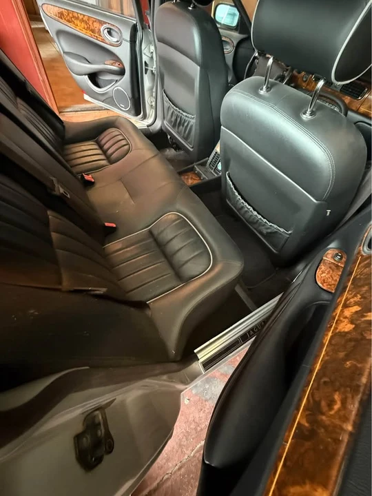 2003 Jaguar X308 XJ - Image 6 of 8