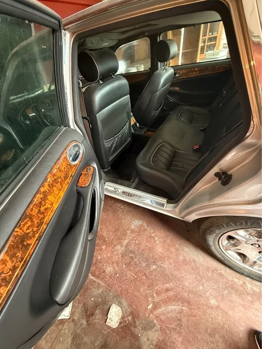 2003 Jaguar X308 XJ - Image 5 of 8