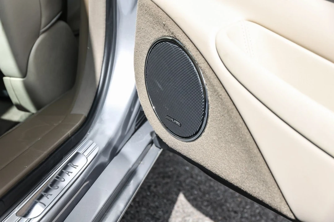 2003 Jaguar X308 XJ - Image 21 of 30