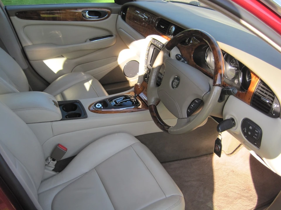 2003 Jaguar X308 XJ - Image 13 of 30
