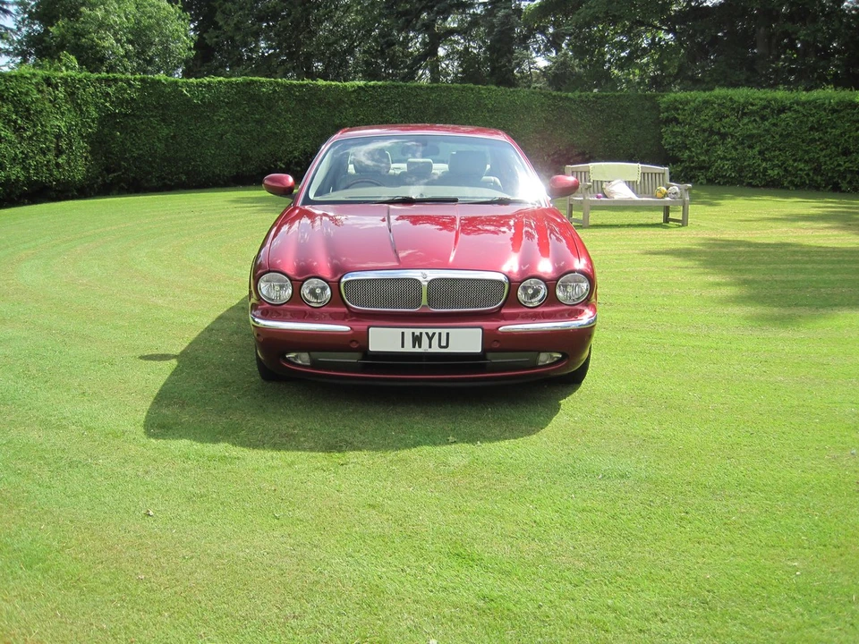 2003 Jaguar X308 XJ - Image 3 of 30