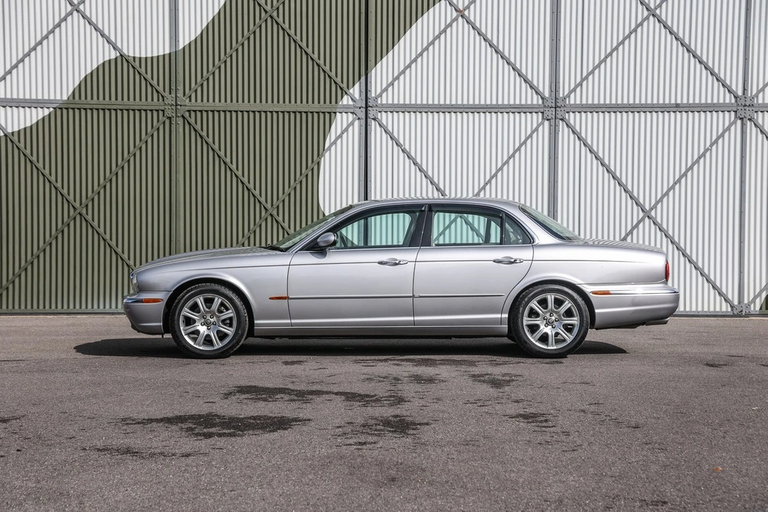 2003 Jaguar X308 XJ - Image 6 of 30