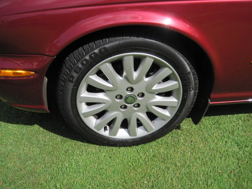 2003 Jaguar X308 XJ - Image 11 of 30