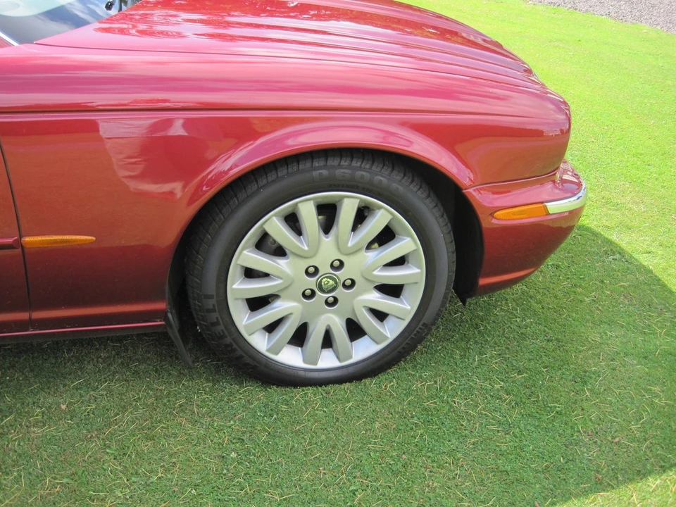 2003 Jaguar X308 XJ - Image 9 of 30