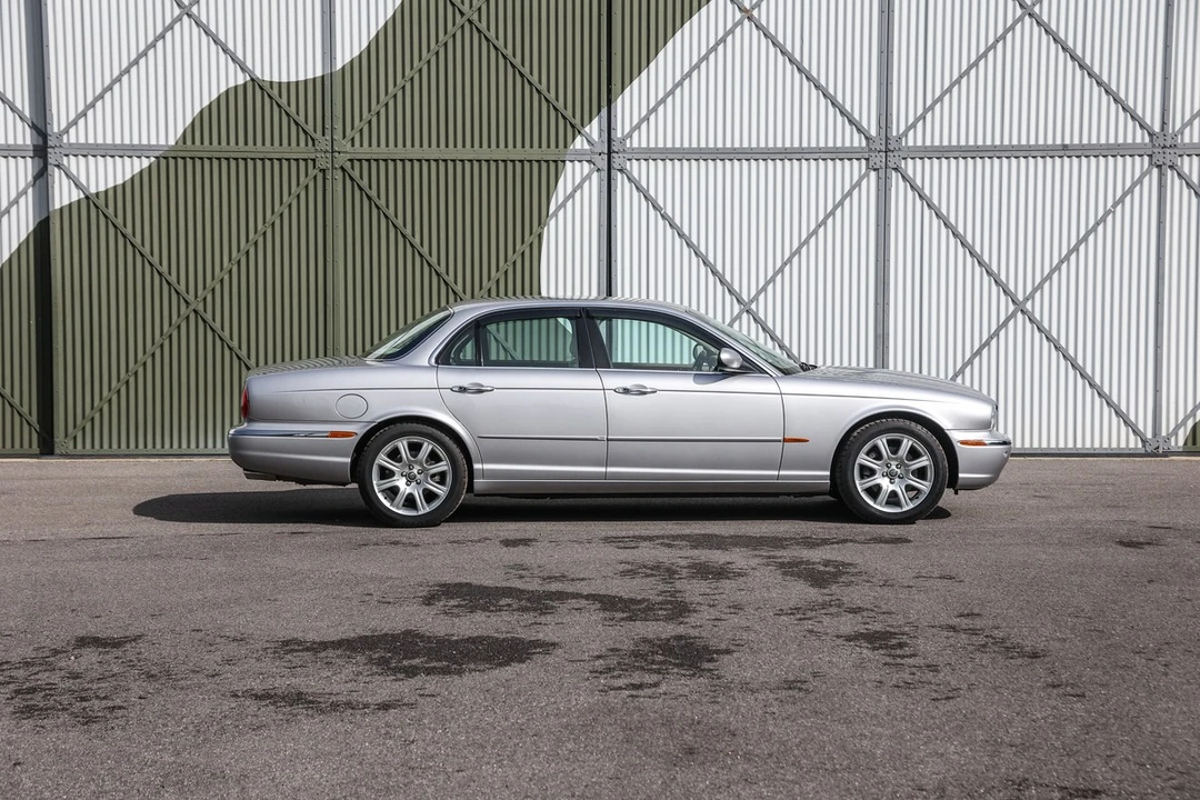 2003 Jaguar X308 XJ - Image 7 of 30