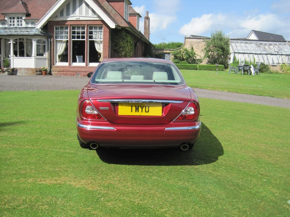 2003 Jaguar X308 XJ - Image 7 of 30