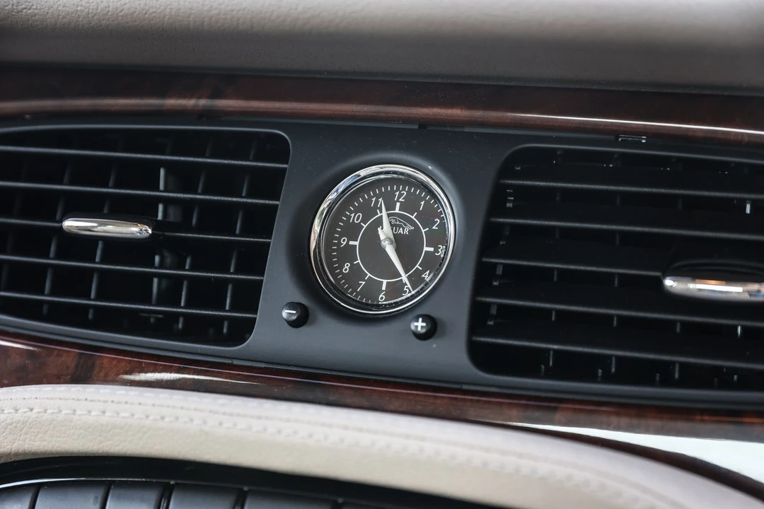 2003 Jaguar X308 XJ - Image 26 of 30