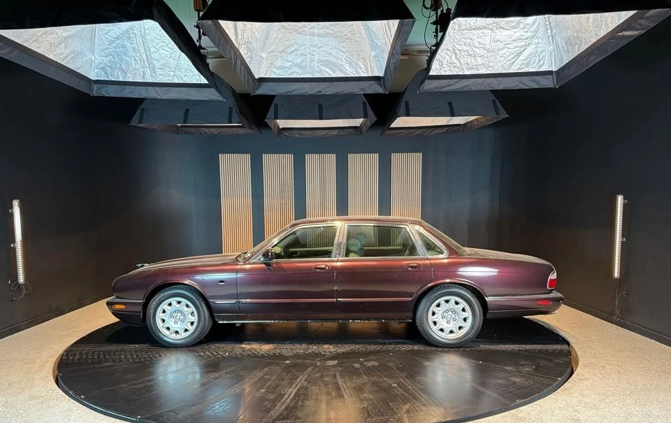 2003 Jaguar X308 XJ - Image 2 of 8