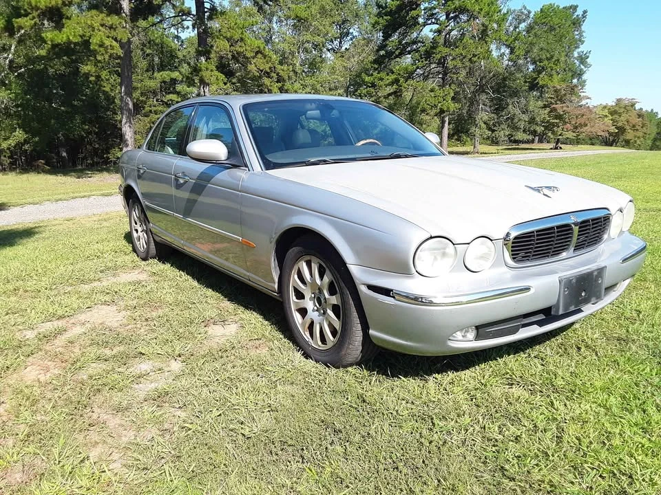 2003 Jaguar X308 XJ - Image 2 of 11