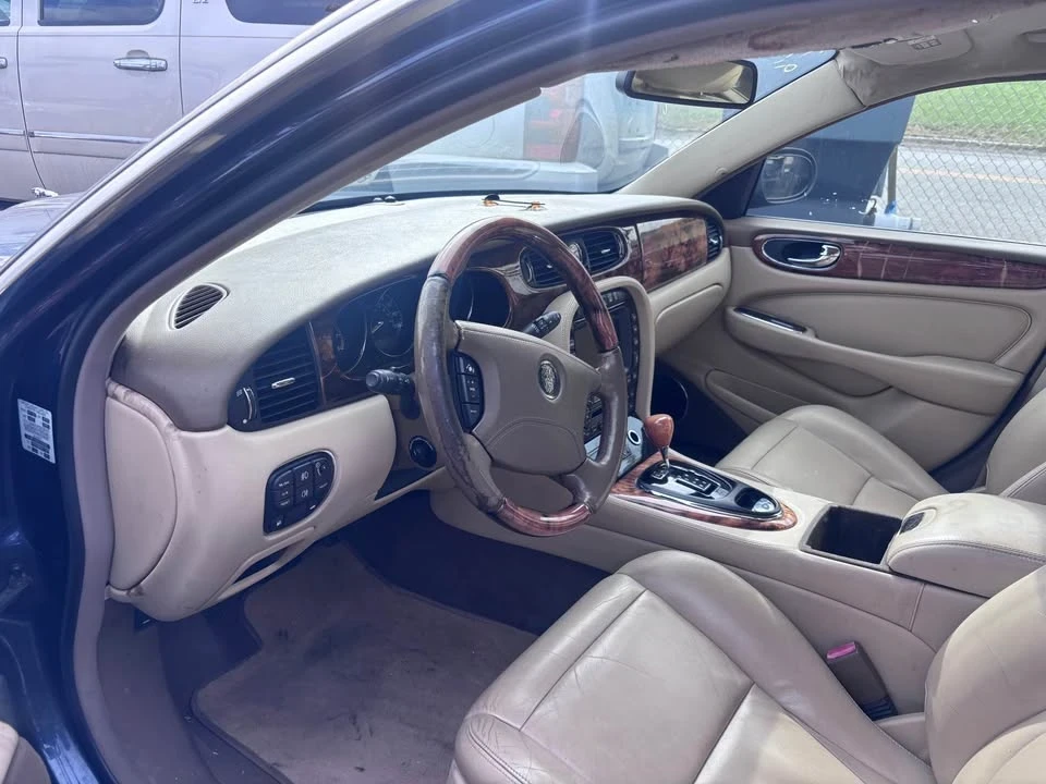 2003 Jaguar X308 XJ - Image 6 of 6