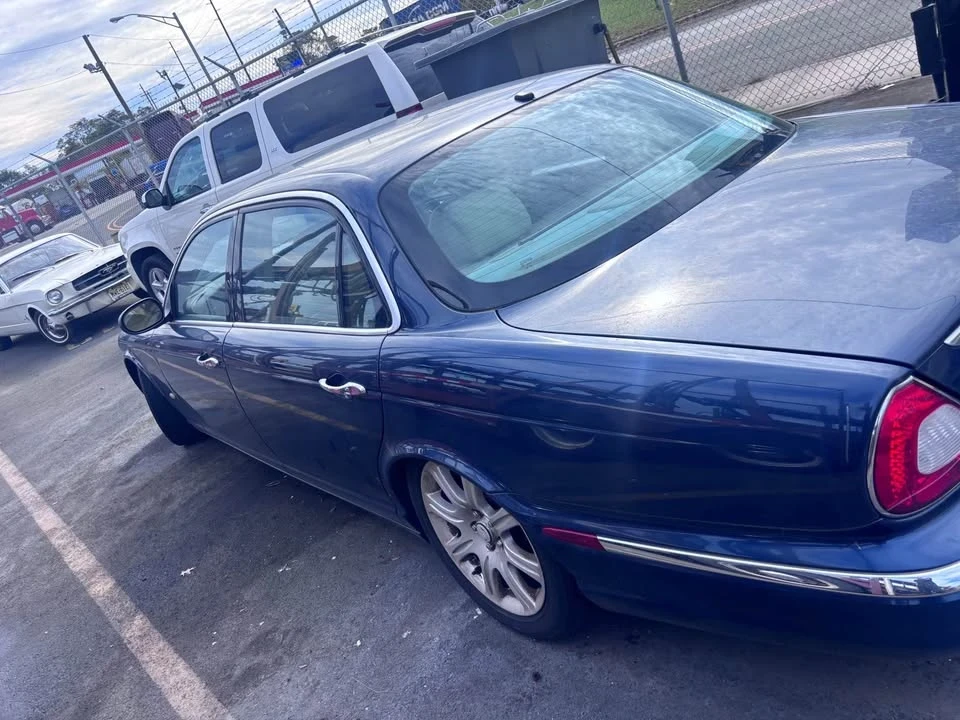 2003 Jaguar X308 XJ - Image 2 of 6