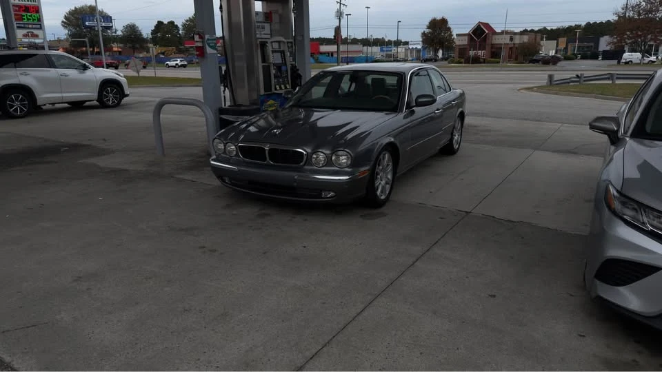 2003 Jaguar X308 XJ - Image 2 of 5