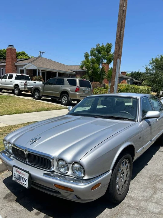 2003 Jaguar X308 XJ - Image 2 of 17