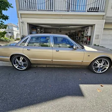 2003 Jaguar XJ8