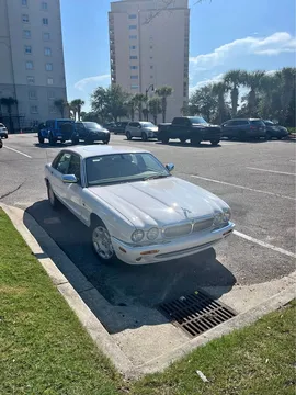 2003 Jaguar XJ8