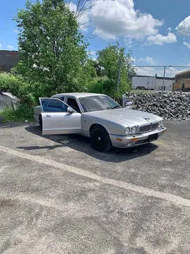 2003 Jaguar XJ8