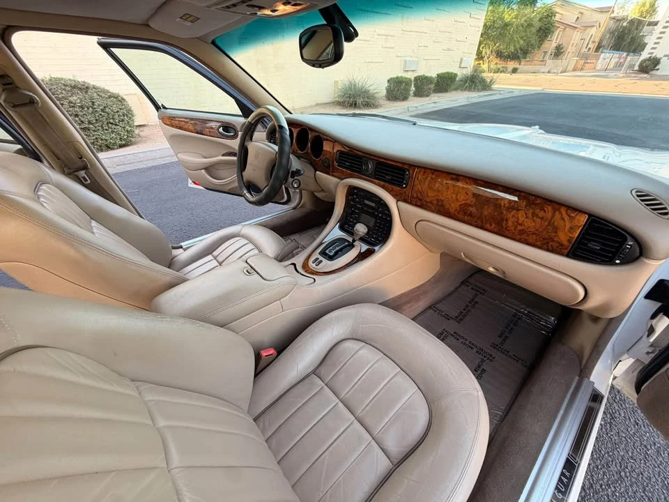 2003 Jaguar X308 XJ - Image 8 of 12