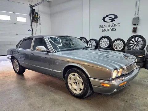 2003 Jaguar XJ8