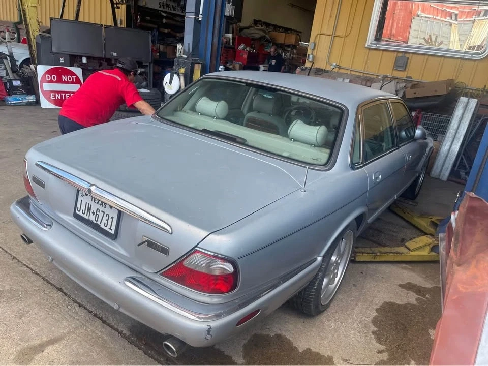 2003 Jaguar X308 XJ - Image 2 of 4