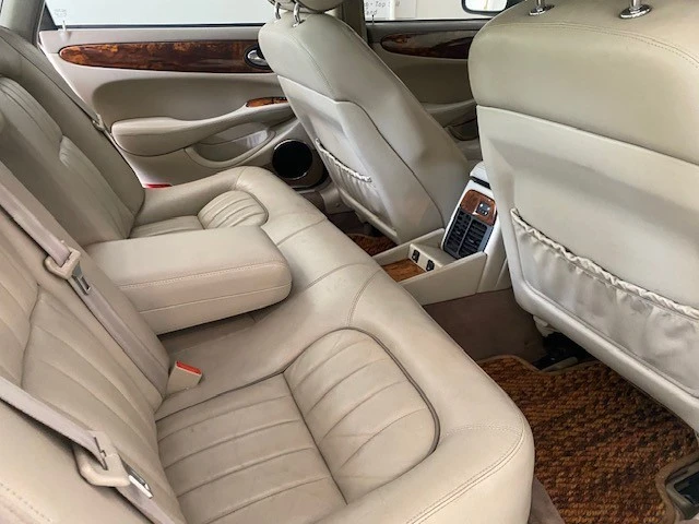 2003 Jaguar X308 XJ - Image 14 of 16