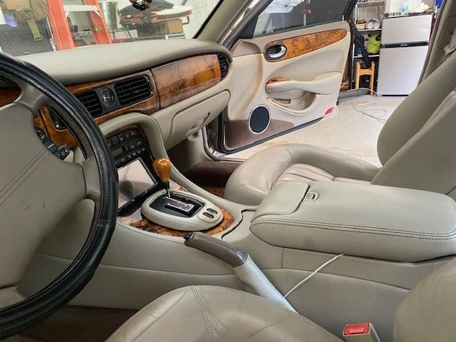 2003 Jaguar X308 XJ - Image 7 of 16