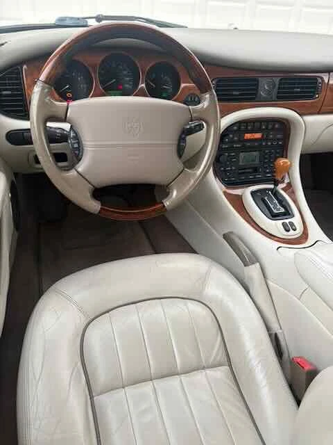 2003 Jaguar X308 XJ - Image 6 of 20