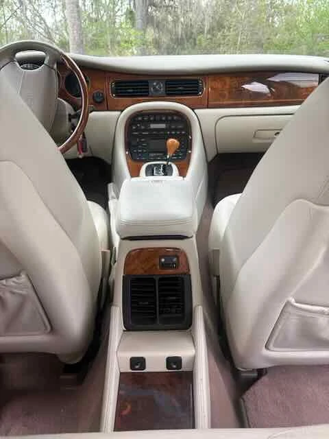 2003 Jaguar X308 XJ - Image 14 of 20