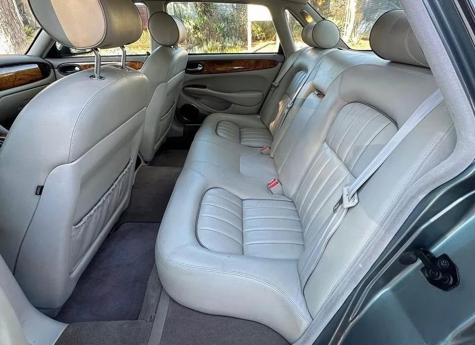 2003 Jaguar X308 XJ - Image 10 of 11