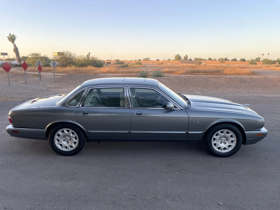 2003 Jaguar X308 XJ - Image 25 of 31
