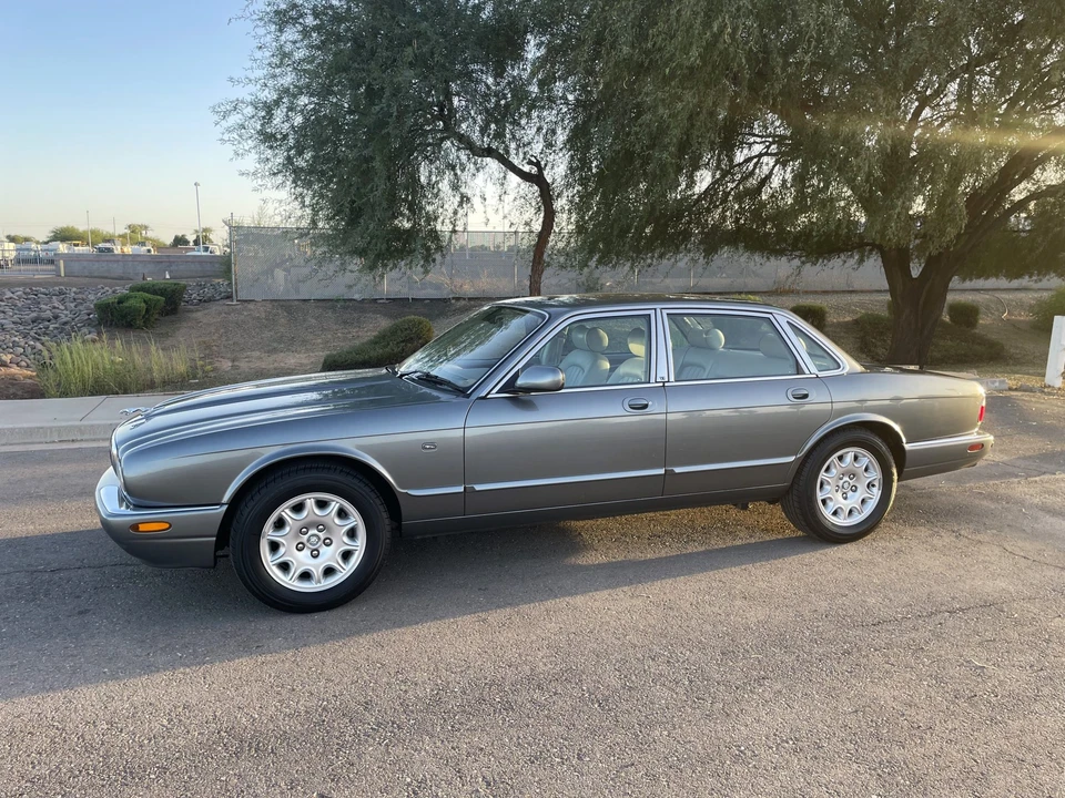 2003 Jaguar X308 XJ - Image 13 of 31