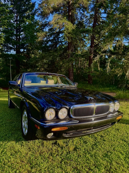 2003 Jaguar X308 XJ - Image 2 of 10