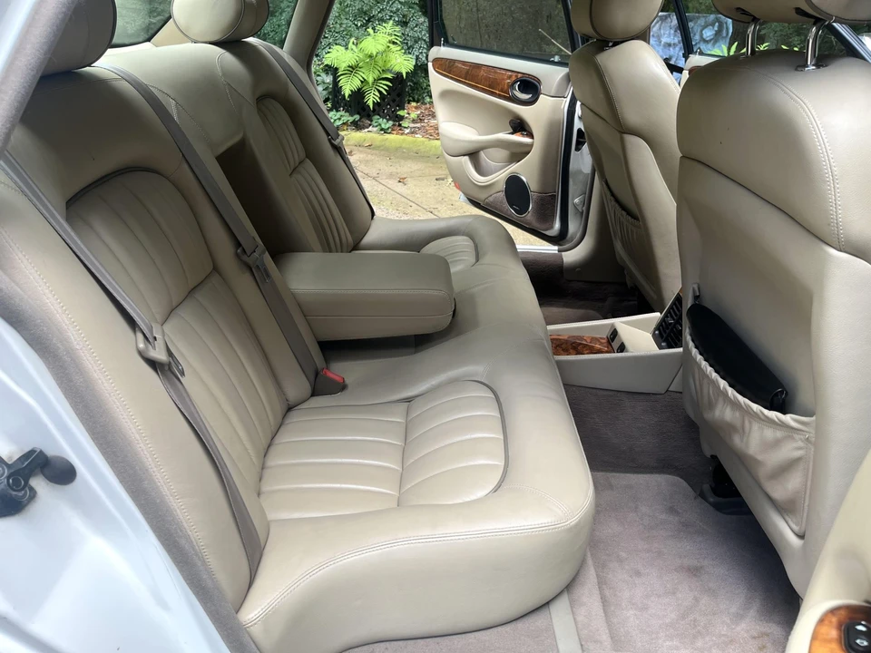 2003 Jaguar X308 XJ - Image 27 of 31