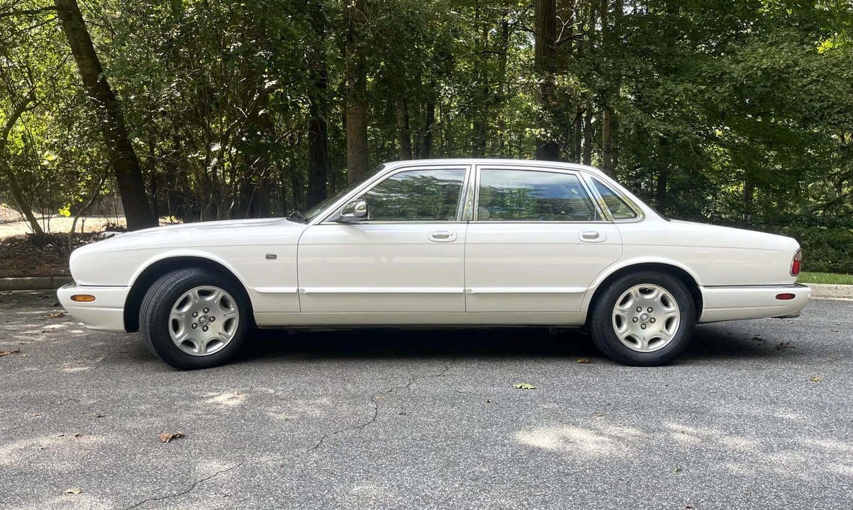 2003 Jaguar X308 XJ - Image 15 of 31