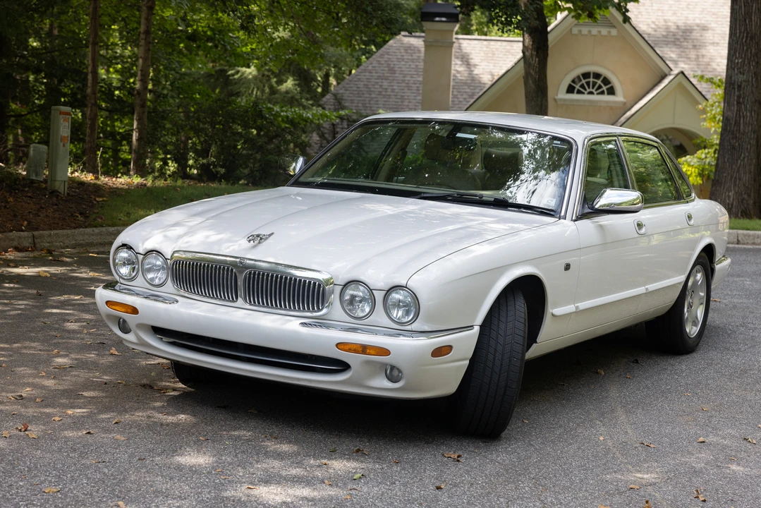 2003 Jaguar X308 XJ - Image 4 of 31