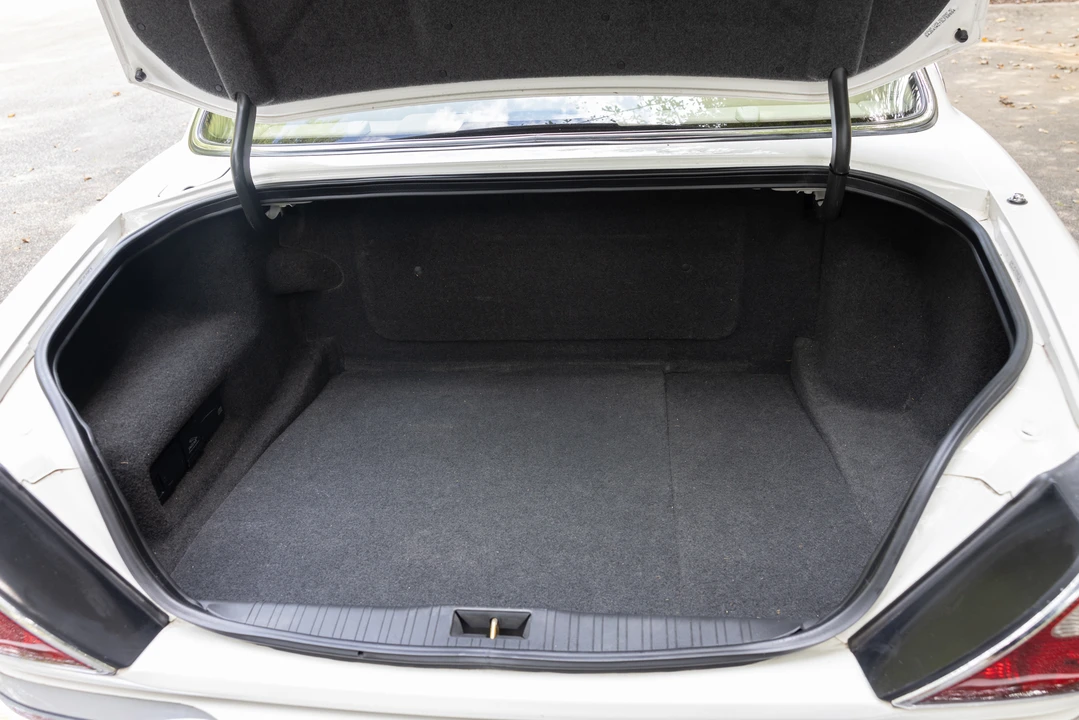 2003 Jaguar X308 XJ - Image 31 of 31