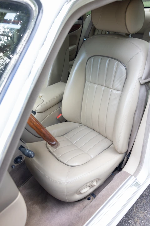 2003 Jaguar X308 XJ - Image 20 of 31