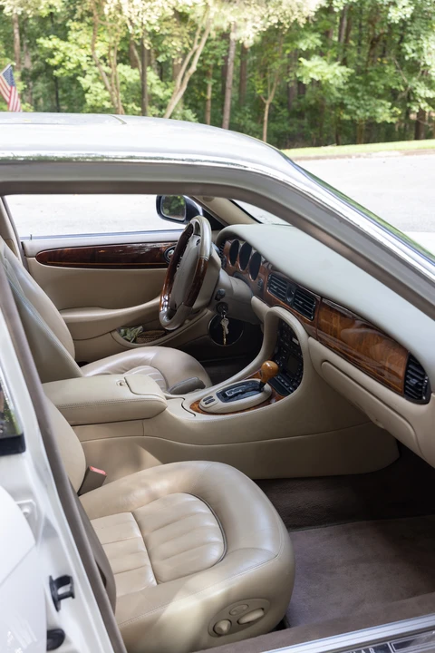 2003 Jaguar X308 XJ - Image 18 of 31