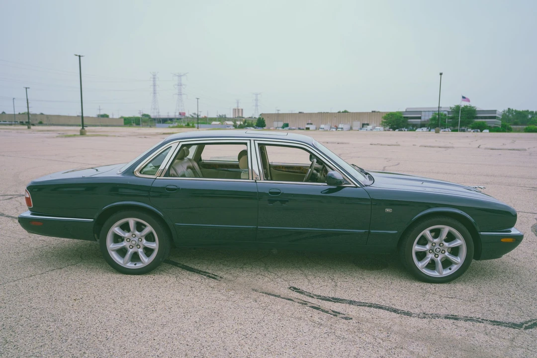 2003 Jaguar X308 XJ - Image 10 of 31